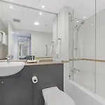 Kozyguru Sydney Cbd Lovely 2 Bedroom Apt With Amazing City View Nha653